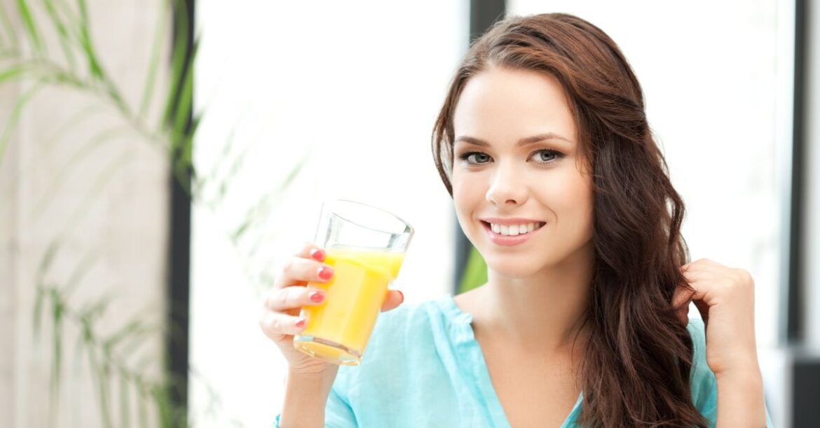 what does pineapple and cranberry juice do for a woman what does pineapple and cranberry juice do for a woman